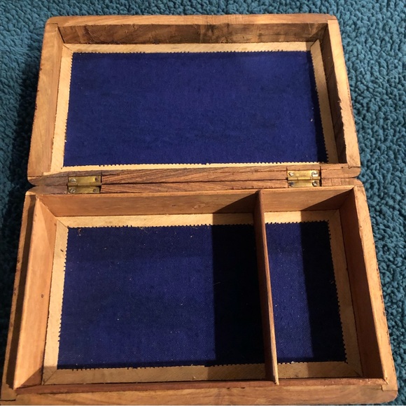 Ornate vintage trinket box - Picture 6 of 7